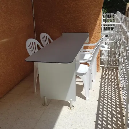 Ganivelles 3 Climatise 300m Apartment